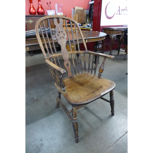 24 - An elm and beech Windsor chair