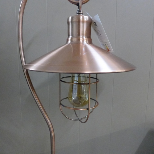 1352 - An Edison bulb hook floor lamp in copper, H 157cms (2133858)   #