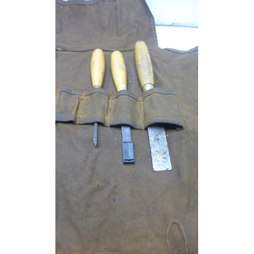 2001 - set of 3 Whitmore and 6 Sorby lathing/carving chisels in wrap case