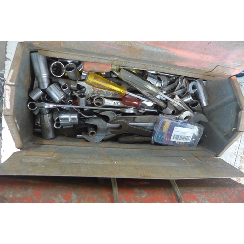 2018 - 2 Metal tool boxes containing spanners, sockets, files, screwdrivers