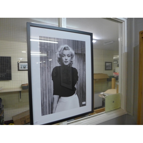 1341 - A Time Life framed  Print  - Marilyn Monroe - 60X80(PPR4019623)  *