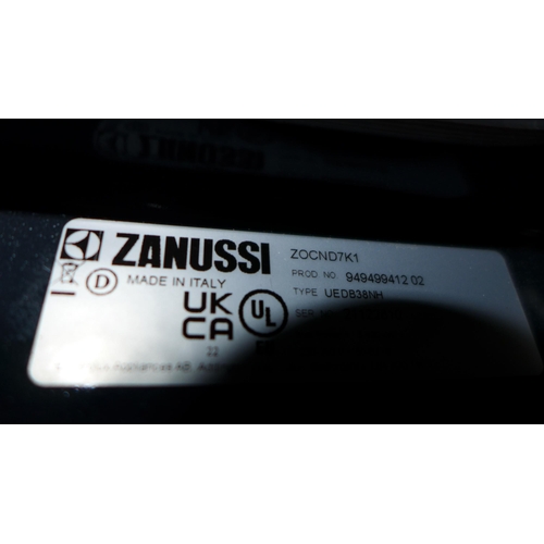 3026 - Zanussi  Single Oven H594xW594xD568 Model: ZOCND7K1 Original RRP £324.17 inc VAT * This lot is subje... 