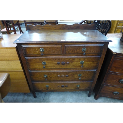 598 - An oak chest of drawers