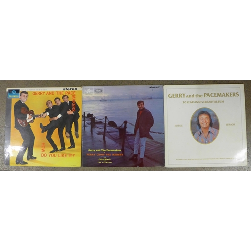 608 - Three Gerry and The Pacemakers LP records, How Do You Like It?, SCX3492, flipback sleeve, YAX1066-1 ... 