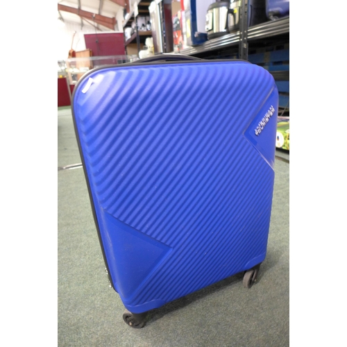 3014 - At Zakk Navy Carry On Suitcase - Hardside Spinner  (254-101)   * This lot is subject to vat