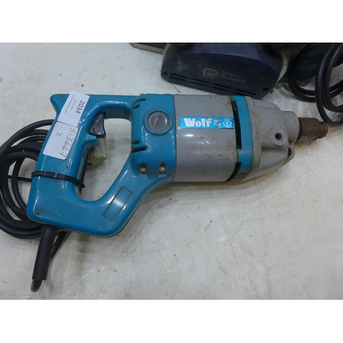2005 - Wolf 240v electric drill with a Pro Performance 800w 240v wood plane