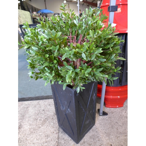 3058 - Tree Locate Artificial Privet In Planter, (258-288)   * This lot is subject to vat