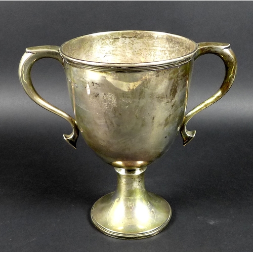 27 - A George V silver twin handled trophy, engraved 'The Coleherne Cup, Two Miles Race for Ponies, prese... 