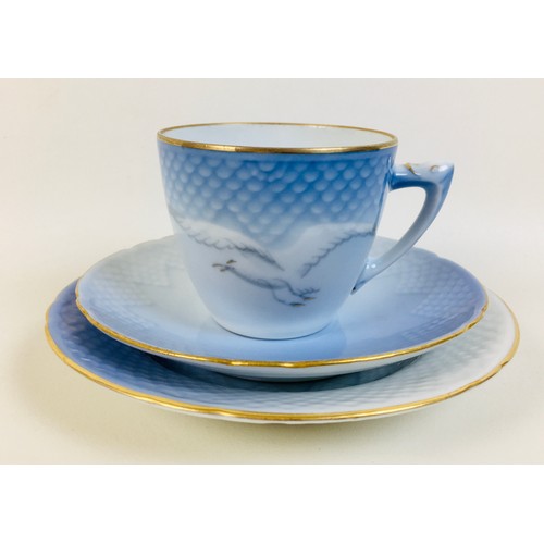 40 - A part set of Bing & Grondahl Seagull pattern tea service, comprising six gilt rimmed trios, four te... 