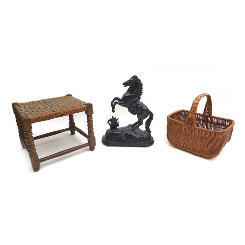 52 - A mixed group of collectables, including a vintage Singer hand crack sewing machine with case, seria... 