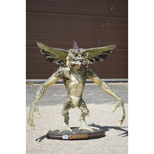 Neca Gremlins 2 Mohawk Gremlin statue, made of resin and mea... Barnebys