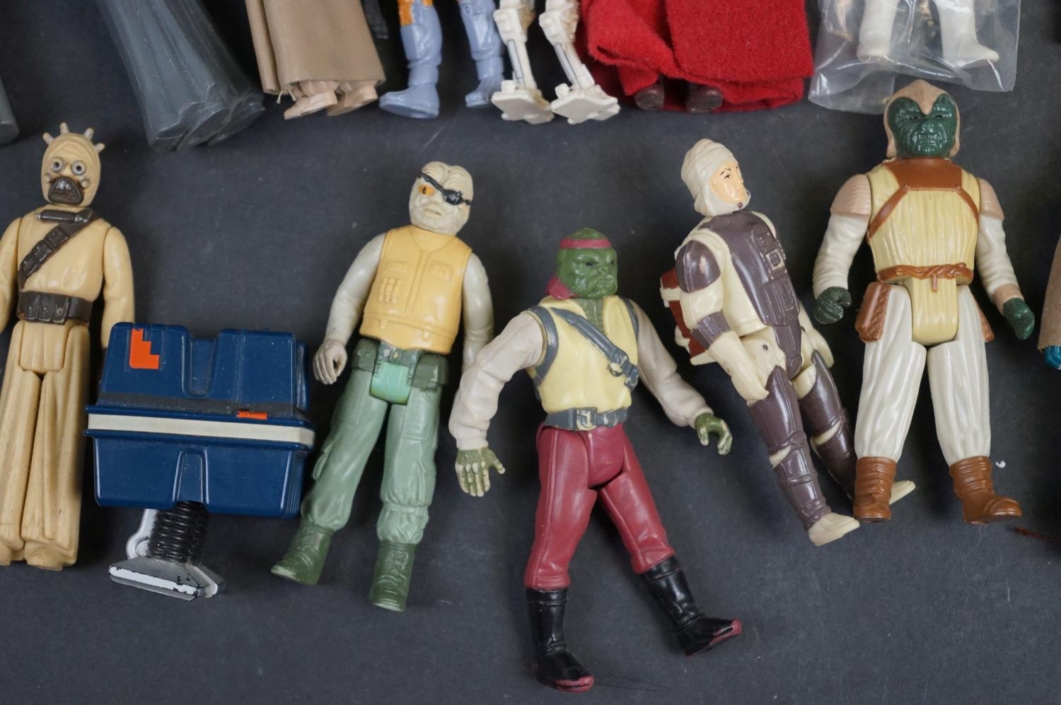 Star Wars 60 x original playworn Kenner / Palitoy action figures to