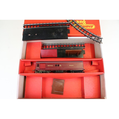 82 - Two boxed Triang OO gauge locomotives to include R50 4-6-2 Princess Victoria Loco black livery and R... 
