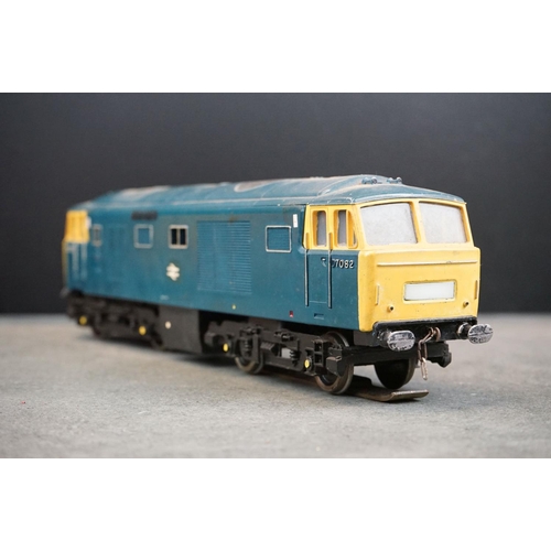 10 - Kit built O gauge D70812 BR Diesel locomotive, plastic & metal, made in England, no makers mark, sho... 