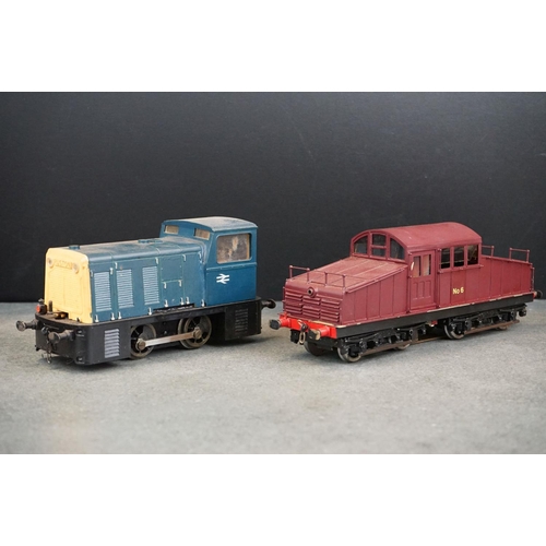 13 - Two Kit built O gauge locomotives to include Ruston BR Diesel locomotive and No 6 Diesel in maroon, ... 