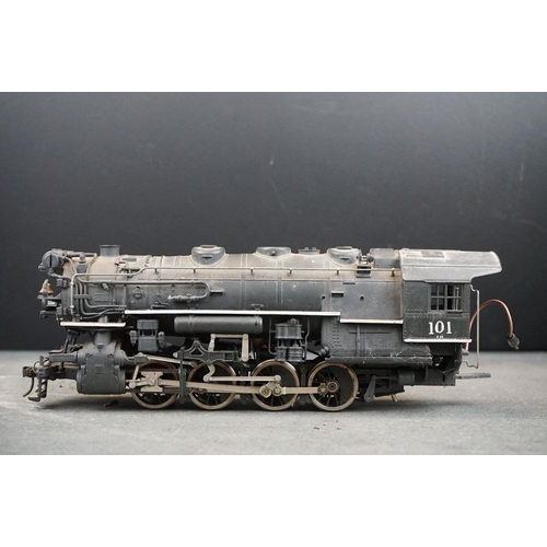 24 - Kit built O gauge 0-6-0 68211 BR locomotive in black livery, metal construction, no makers mark, sho... 