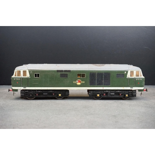 8 - Kit built O gauge D7035 BR Diesel locomotive in green livery, plastic & metal, unmarked, showing wea... 