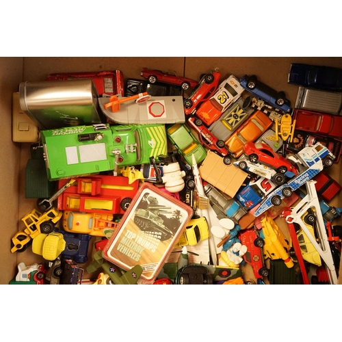 1225 - Large quantity of play worn diecast models from the 1960s onwards to include Corgi, Matchbox, Dinky,... 