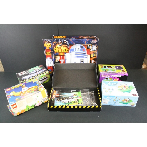 300 - Quantity of mixed toys to include boxed Star Wars RC Inflatable, boxed Potato Heads, comic and toy r... 