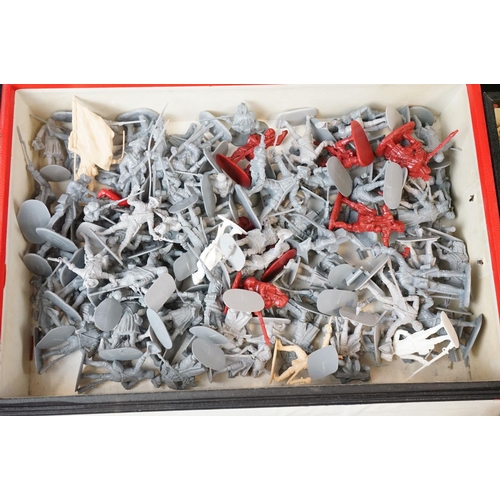259 - Collection of around 2000 plastic model figures, to include many Armies In Plastic, a few Timpo, Cre... 