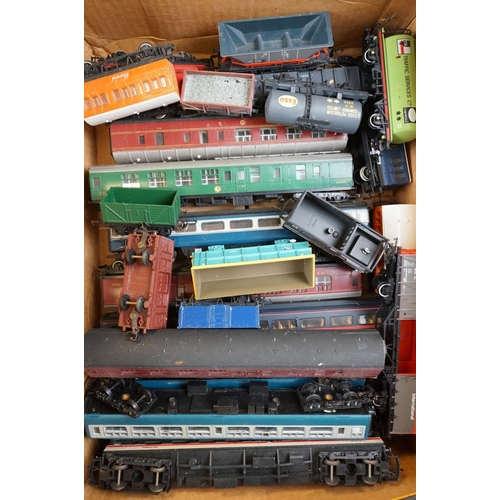 55 - Around 65 OO gauge items of rolling stock to include vans, wagons and coaches featuring mainly Hornb... 
