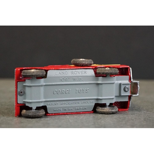 1479 - Boxed Corgi 477 Land Rover Breakdown Truck diecast model, a few paint chips but vg overall, gd box s... 