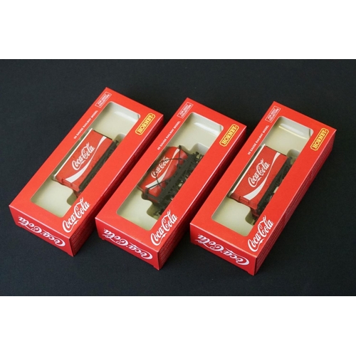 32 - Ex shop stock - Four boxed Hornby OO gauge R6991 Pack of Three Retro Wagons to include Jacobs Biscui... 
