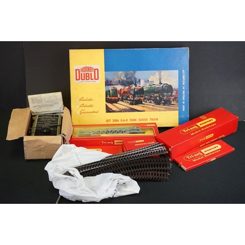 130 - Boxed Hornby Dublo Set 2006 0-6-0 Tank Goods Train with locomotive & 3 x items of rolling stock plus... 