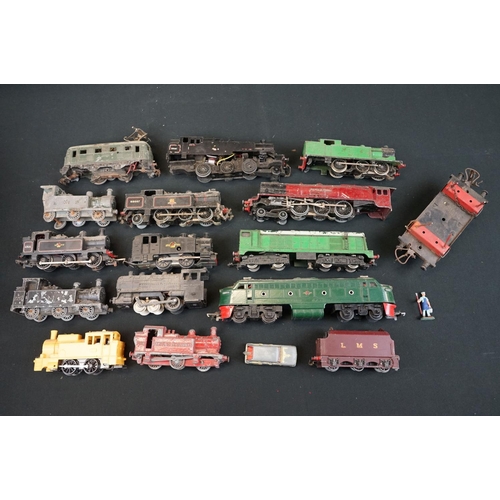 98 - 12 OO gauge locomotives to include Hornby Dublo Duchess of Atholl, Triang R159 etc, all show heavy p... 