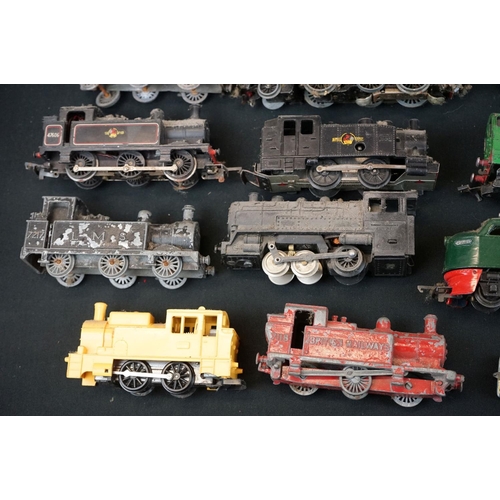 98 - 12 OO gauge locomotives to include Hornby Dublo Duchess of Atholl, Triang R159 etc, all show heavy p... 