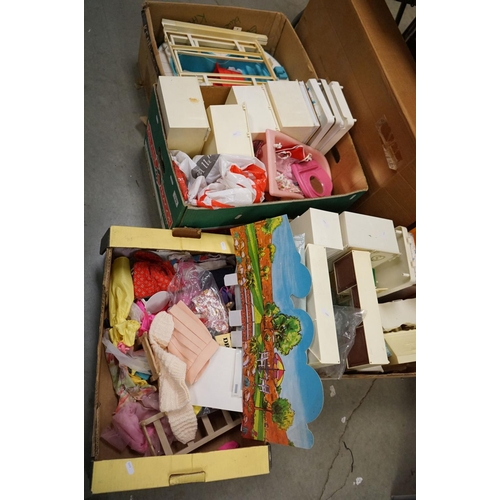 199 - Large collection of unboxed mainly Pedigree Sindy fashion doll furniture, accessories and clothing t... 