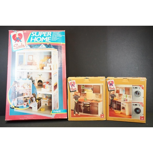204 - Sindy - Boxed Sindy Pedigree 44660 Super Home together with a boxed Sindy Pedigree 44486 Washing Mac... 