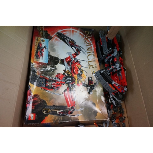 238 - Lego - Large quantity of Lego to include built & boxed sets (Bionicle's, Star Wars 7674 V-19 Torrent... 