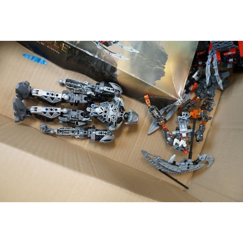 238 - Lego - Large quantity of Lego to include built & boxed sets (Bionicle's, Star Wars 7674 V-19 Torrent... 