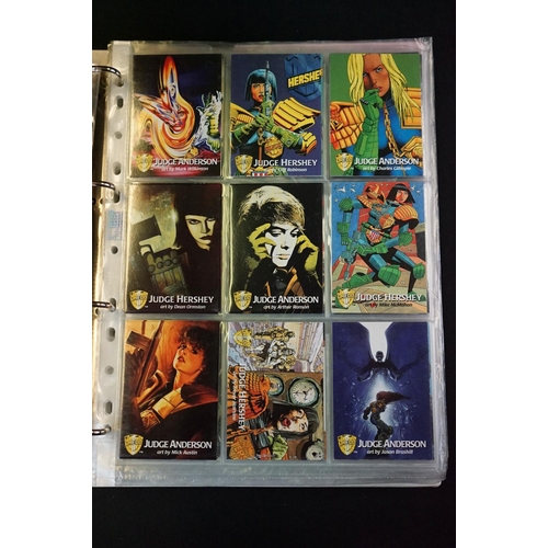 252 - Quantity of tv related collectors cards to include Judge Dredd, Batman, Ben 10, Dick Tracy, Dinosaur... 