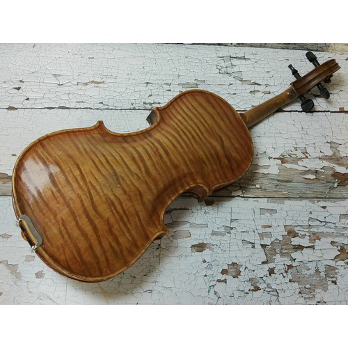 33 - A Scottish violin by Alexander Murdoch, Aberdeen, Labelled Alexr. Murdoch Aberdeen, 1874 L... 