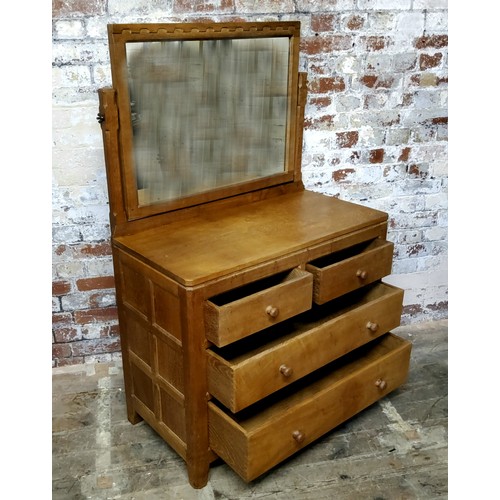 162 - Rabbitman: Peter Heap (Wetwang): A English golden oak dressing chest, two short drawers above two lo... 
