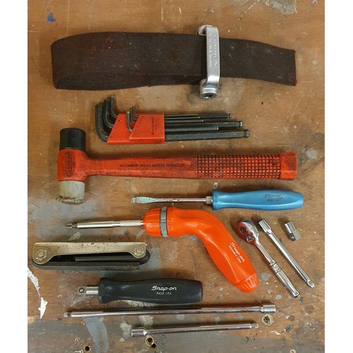 29 - A Snap On screwdriver multitool, Allen key set and other Snap On tools.