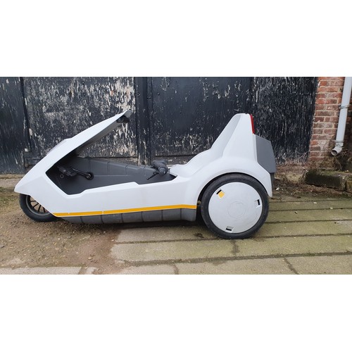 50 - Sinclair C5, 1985, serial number 100052000927. 12 volt. 250 Watt.
On 10 January 1985, the C5 was unv... 