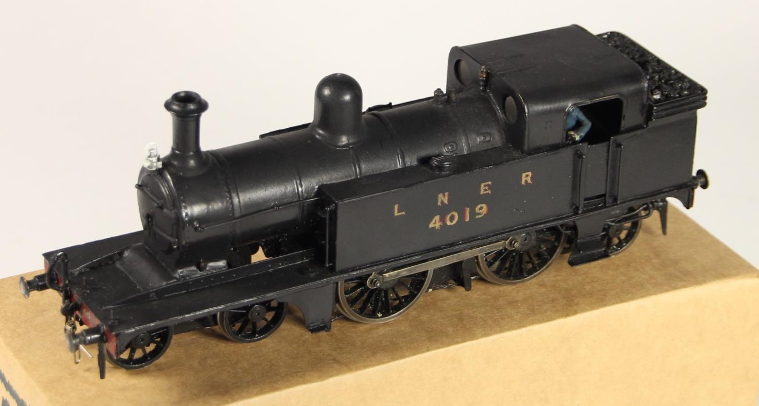 An 'O' gauge fine scale model locomotive - LNER 4-4-2T No. 4019, class ...