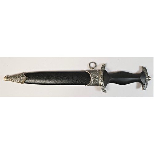 213 - A German Third Reich style SS Honour dagger, inscribed to blade and marked RZM M7/36, 22 cm, scabbar... 