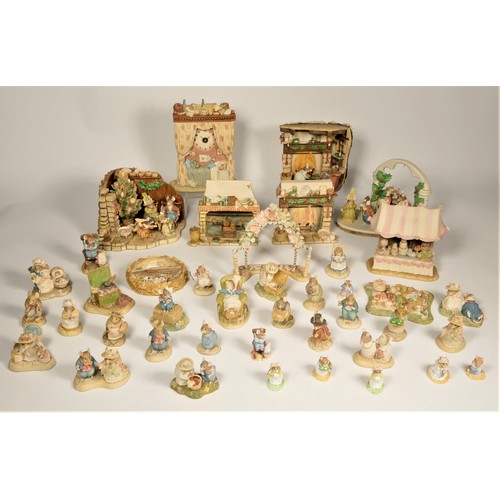 A collection of Border Fine Arts 'Brambly Hedge' models to i... | Barnebys