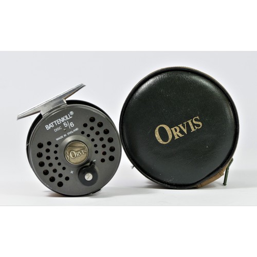 271 - An Orvis Battenkill disc 5/6 fly reel in pouch.
