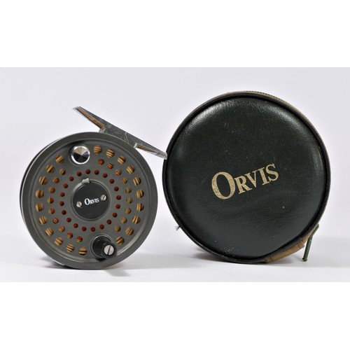271 - An Orvis Battenkill disc 5/6 fly reel in pouch.