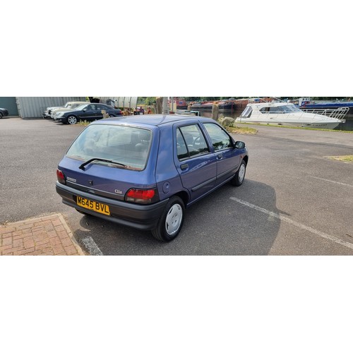 305 - 1994 Renault Clio RN 1.4, automatic, 1390cc. Registration number M645 BVL. VIN number VF1B57B0112117... 