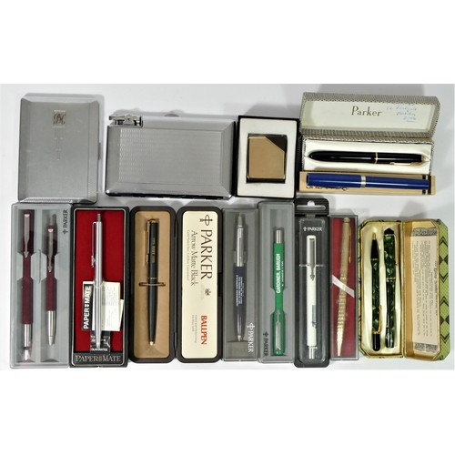 18 - A collection of mid 20th Century and later writing pens, to include a Conway Stewart boxed fountain ... 