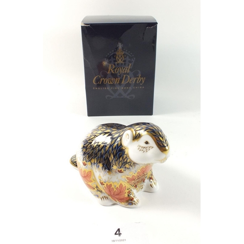 4 - A Royal Crown Derby Imari paperweight Riverbank Beaver, boxed with gold seal
