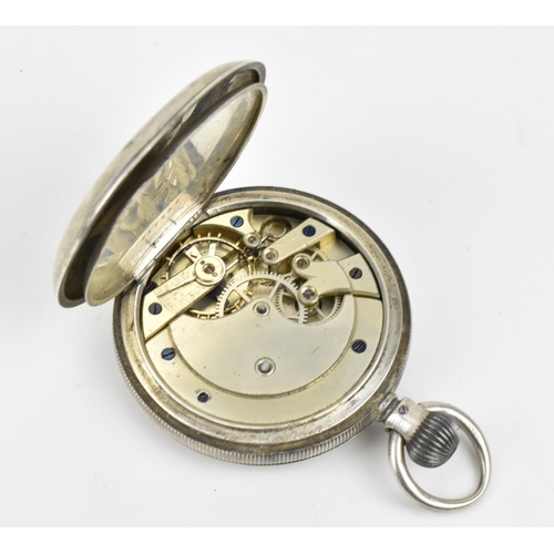 30 - A late Victorian open faced silver cased, key winding pocket watch with a white enamel dial, having ... 