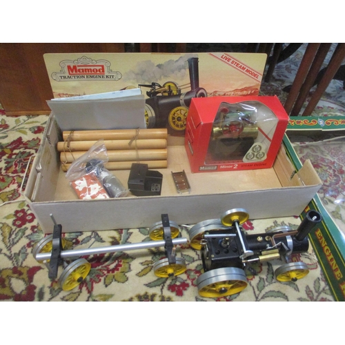 19 - A Mamod traction engine kit, made up, in original box A/F
Location: RWF