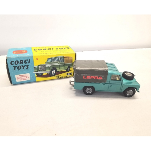 17 - A boxed Corgi toys 438 Land Rover (109